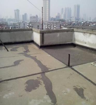 封丘漏水维修 楼顶漏水是什么原因，楼顶漏水维修方法是什么?